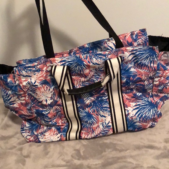 Tropical Duffel Bag - Picture 1 of 3